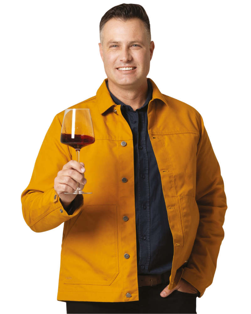 Cutout of Danie vd Merwe, the host of Die Wynmeester